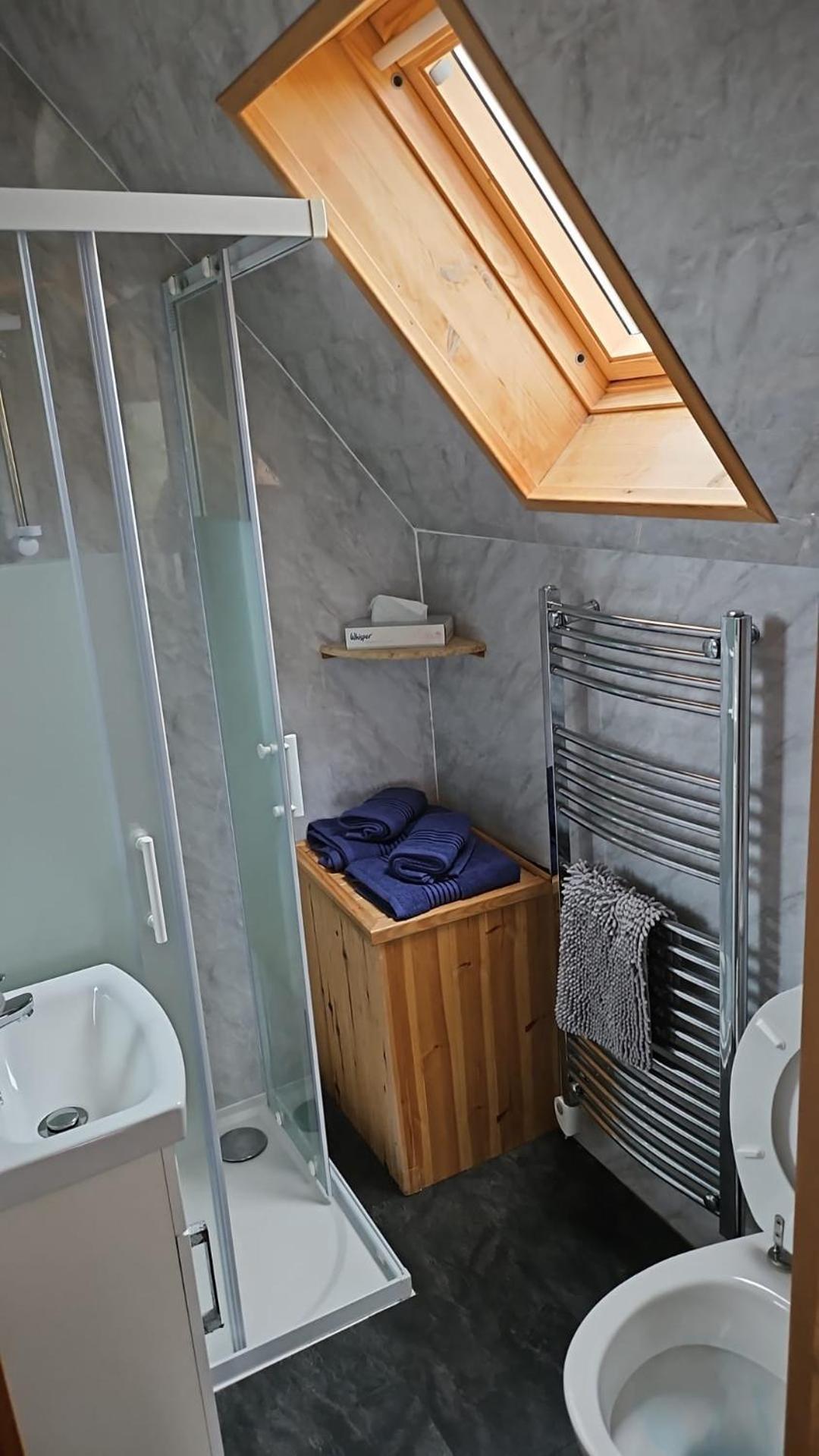 North Uist Lodges Tigharry Номер фото